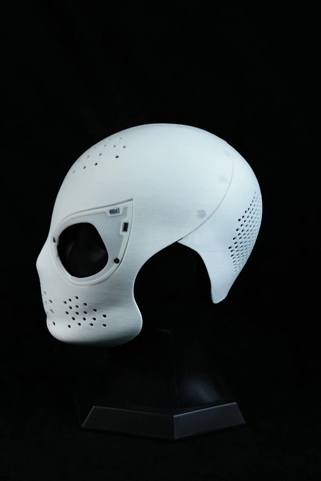 V2 Black Edition Full Head Shell Mask & Magnetic Lenses - Wearable prop mask (Adults)