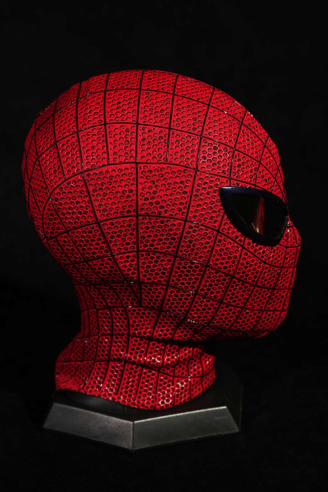 V1 Full Head Shell Mask & Magnetic Lenses - Wearable prop mask (Adults)