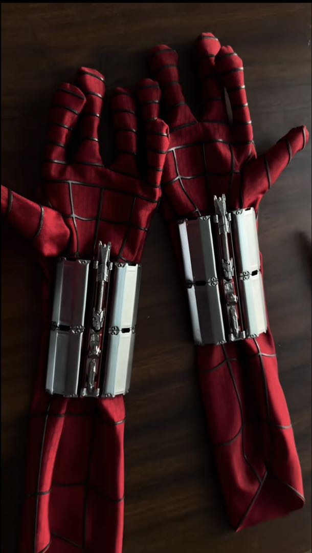 Bnd Web Shooters replica WEARABLE props