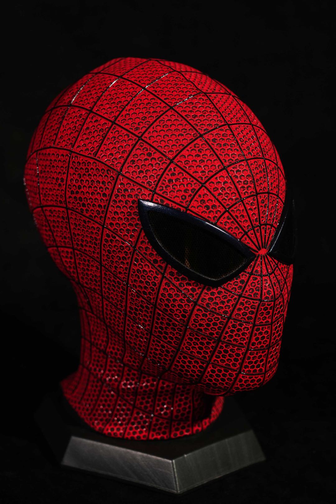 V1 Full Head Shell Mask & Magnetic Lenses - Wearable prop mask (Adults)